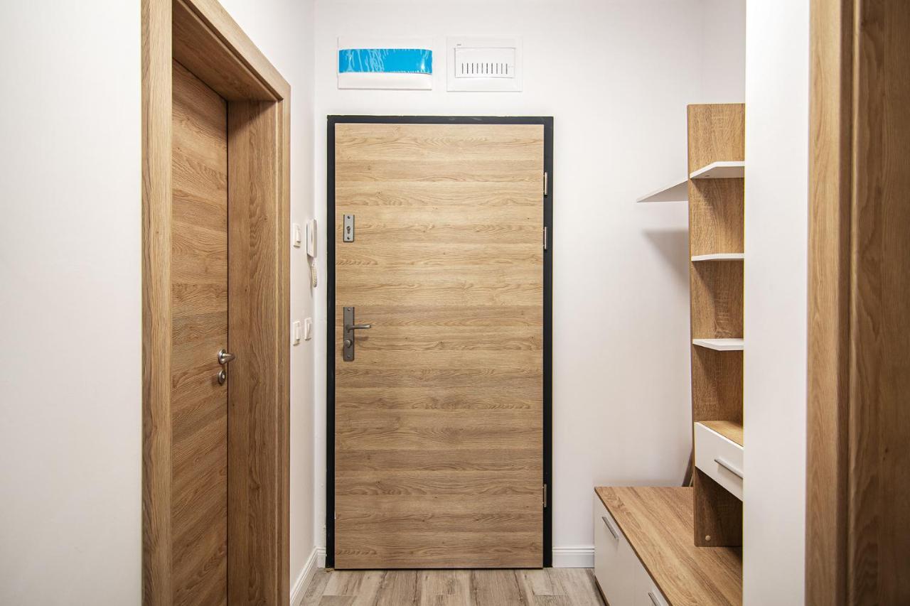Sea Flats With Parking And Pool In Azur Residence 산콘스탄틴앤헬레나 외부 사진