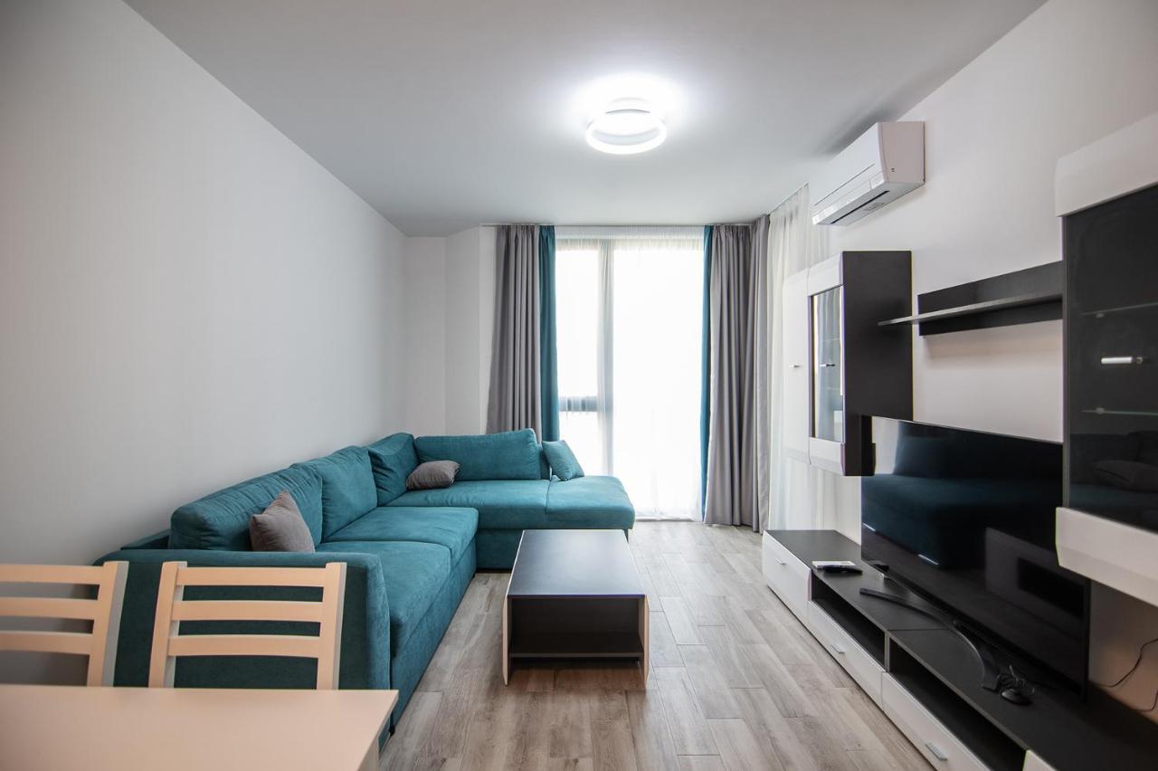 Sea Flats With Parking And Pool In Azur Residence 산콘스탄틴앤헬레나 외부 사진